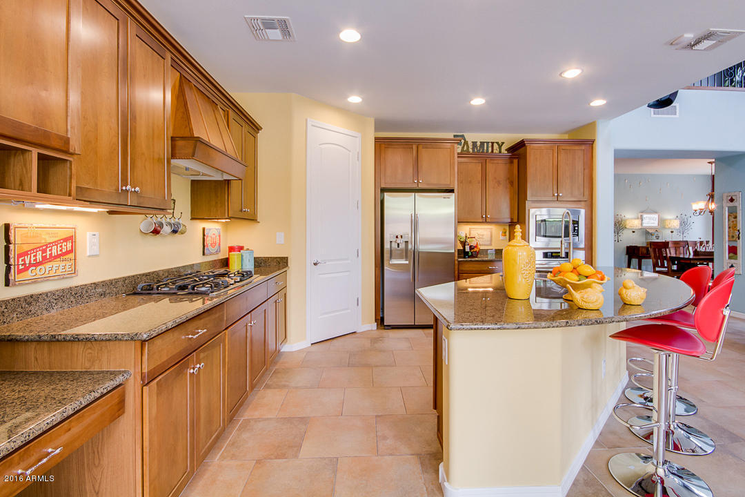 3843 E Matthew Dr, Phoenix, AZ 85050 photo 13