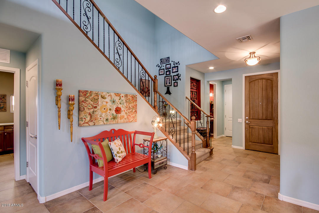 3843 E Matthew Dr, Phoenix, AZ 85050 photo 8