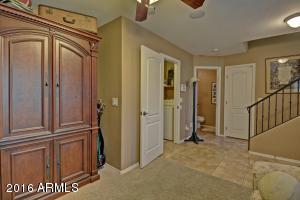 2107 E Fraktur Rd, Phoenix, AZ 85040 photo 7