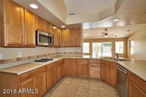 2541 E Sagebrush St, Gilbert, AZ 85296 photo 6