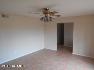526 E Bishop Dr, Tempe, AZ 85282 photo 5