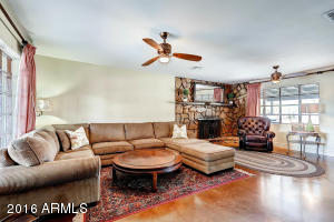2822 E Danbury Rd, Phoenix, AZ 85032 photo 2