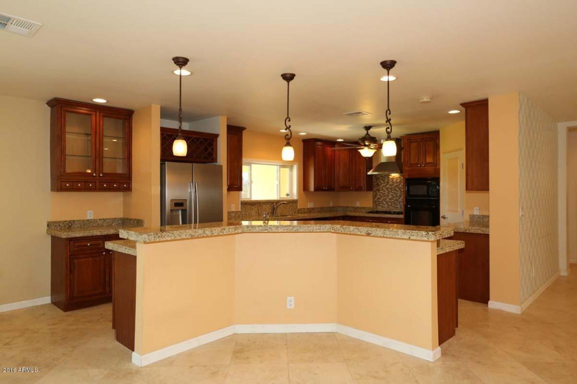 823 W Solano Dr, Phoenix, AZ 85013 photo 8