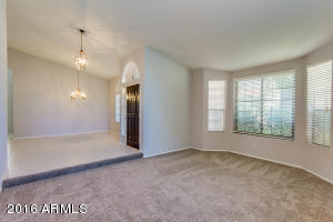 619 E Hearne Way, Gilbert, AZ 85234 photo 9