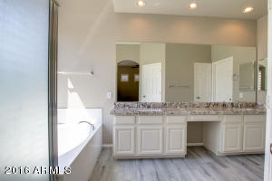4255 E Marshall Ave, Gilbert, AZ 85297 photo 3