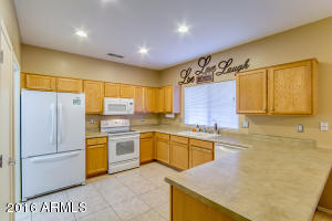 10019 E Kilarea Ave, Mesa, AZ 85209 photo 7