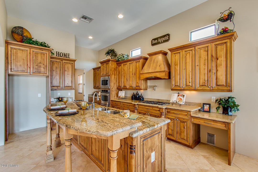 8323 E Knoll Cir, Mesa, AZ 85207 photo 6