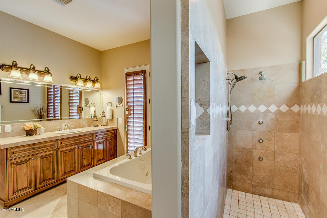 8323 E Knoll Cir, Mesa, AZ 85207 photo 17