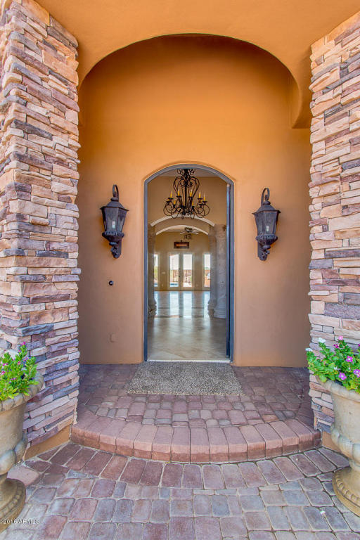 8323 E Knoll Cir, Mesa, AZ 85207 photo 2