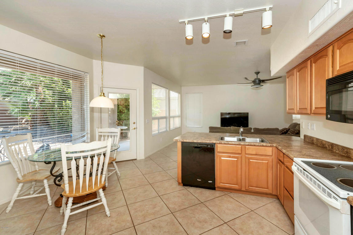 4202 E Redwood Ln, Phoenix, AZ 85048 photo 8