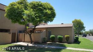 2695 E Oakleaf Dr, Tempe, AZ 85288 photo 1