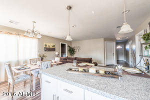 606 N 63rd Ln, Phoenix, AZ 85043 photo 5