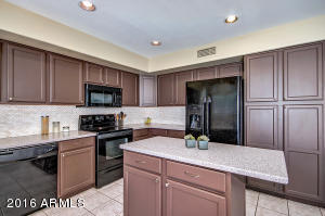 7424 E Kilarea Ave, Mesa, AZ 85209 photo 5