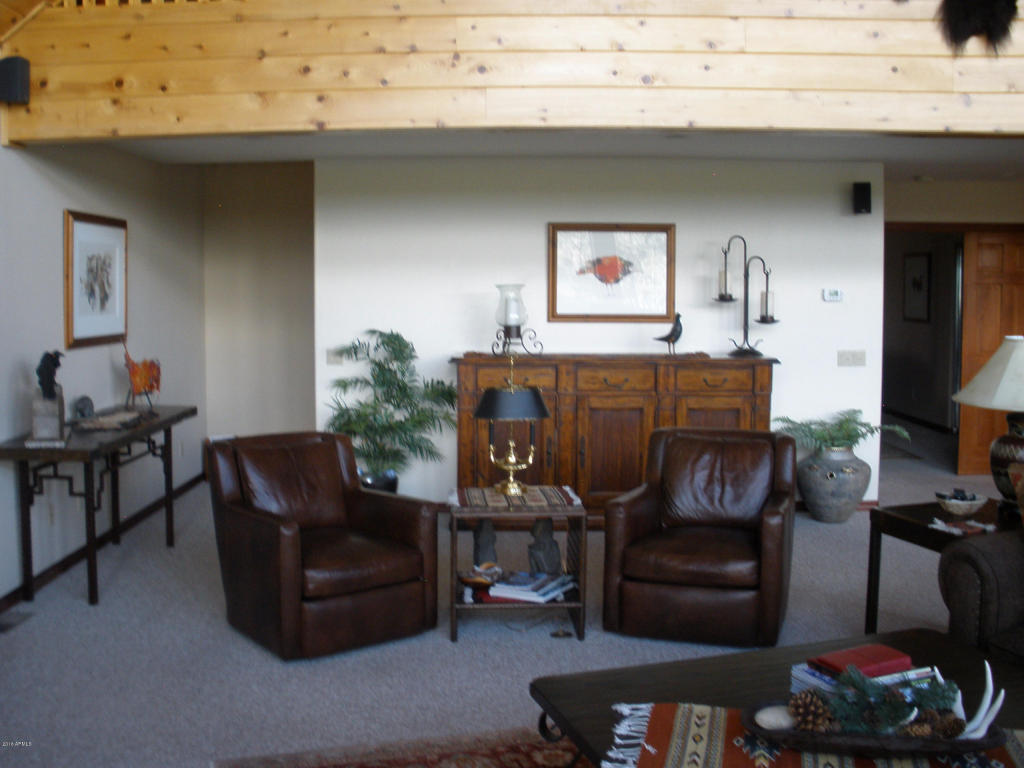 2253 NE Bogey Pl, Overgaard, AZ 85933 photo 15