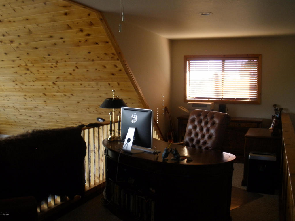 2253 NE Bogey Pl, Overgaard, AZ 85933 photo 28
