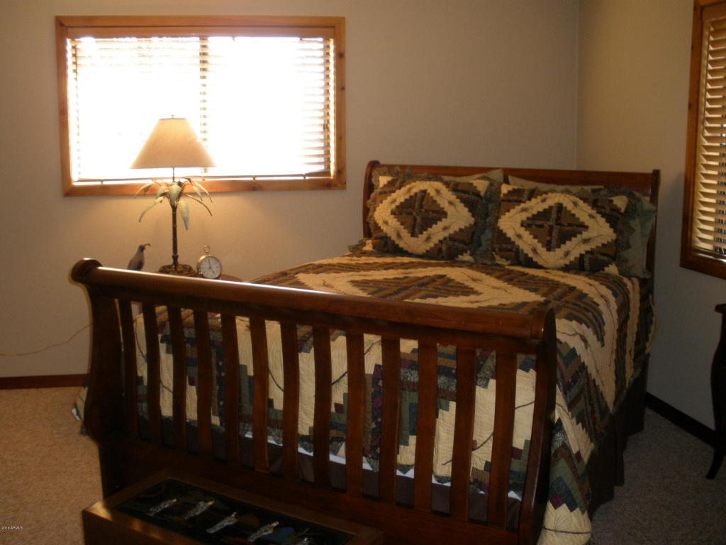 2253 NE Bogey Pl, Overgaard, AZ 85933 photo 39