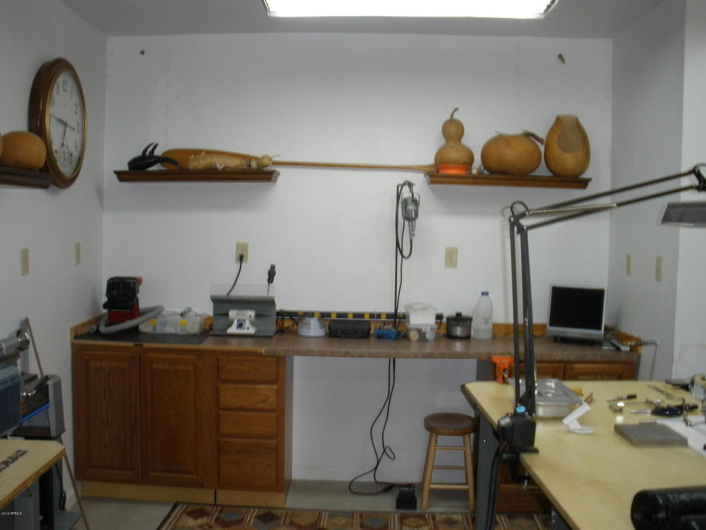 2253 NE Bogey Pl, Overgaard, AZ 85933 photo 68