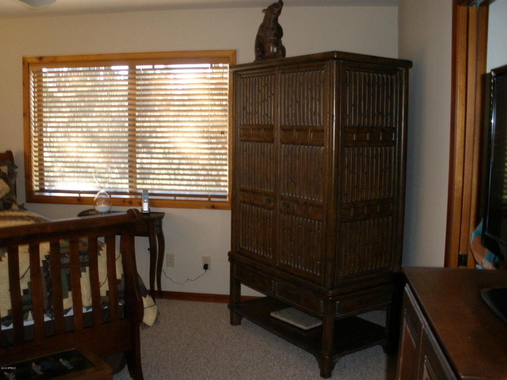 2253 NE Bogey Pl, Overgaard, AZ 85933 photo 44