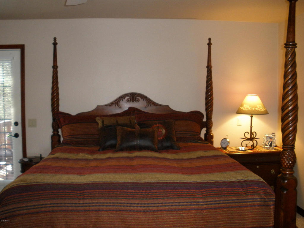 2253 NE Bogey Pl, Overgaard, AZ 85933 photo 19
