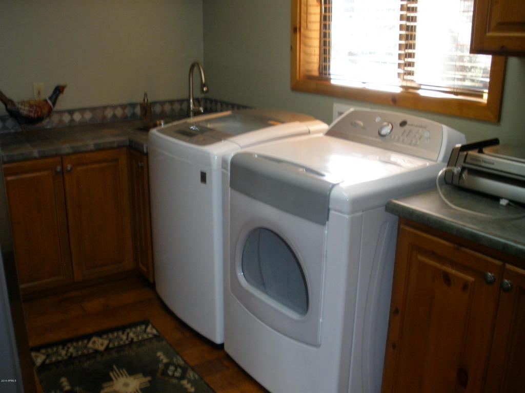 2253 NE Bogey Pl, Overgaard, AZ 85933 photo 45