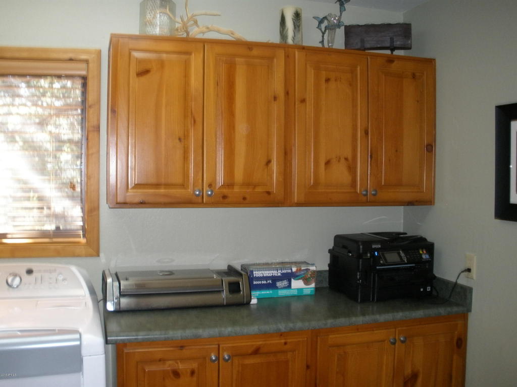 2253 NE Bogey Pl, Overgaard, AZ 85933 photo 48