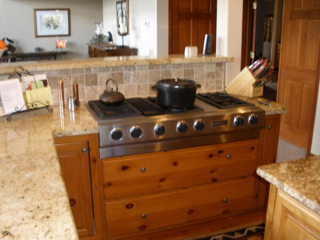 2253 NE Bogey Pl, Overgaard, AZ 85933 photo 7