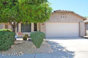 3239 E Hononegh Dr, Phoenix, AZ 85050 photo 1