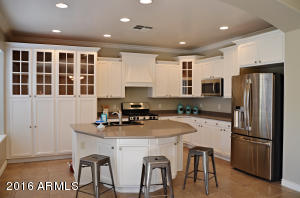2601 E Shannon St, Gilbert, AZ 85295 photo 1