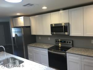 3511 E Claire Dr, Phoenix, AZ 85032 photo 4