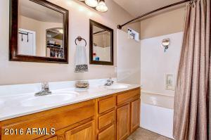 2836 E Toledo Ct, Gilbert, AZ 85295 photo 14