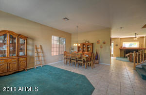 4119 E Lariat Ln, Phoenix, AZ 85050 photo 6