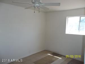 2826 E Chipman Rd, Phoenix, AZ 85040 photo 16