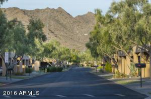 1022 E Cochise Dr, Phoenix, AZ 85020