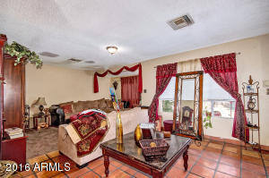 5622 S 40th Pl, Phoenix, AZ 85040 photo 2