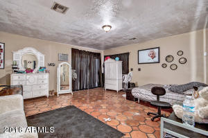 5622 S 40th Pl, Phoenix, AZ 85040 photo 17