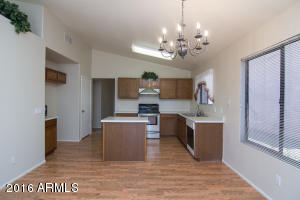 2129 E Robin Ln, Phoenix, AZ 85024 photo 7