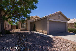 2129 E Robin Ln, Phoenix, AZ 85024 photo 2