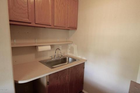 2040 Kittrick Cir, Overgaard, AZ 85933 photo 9