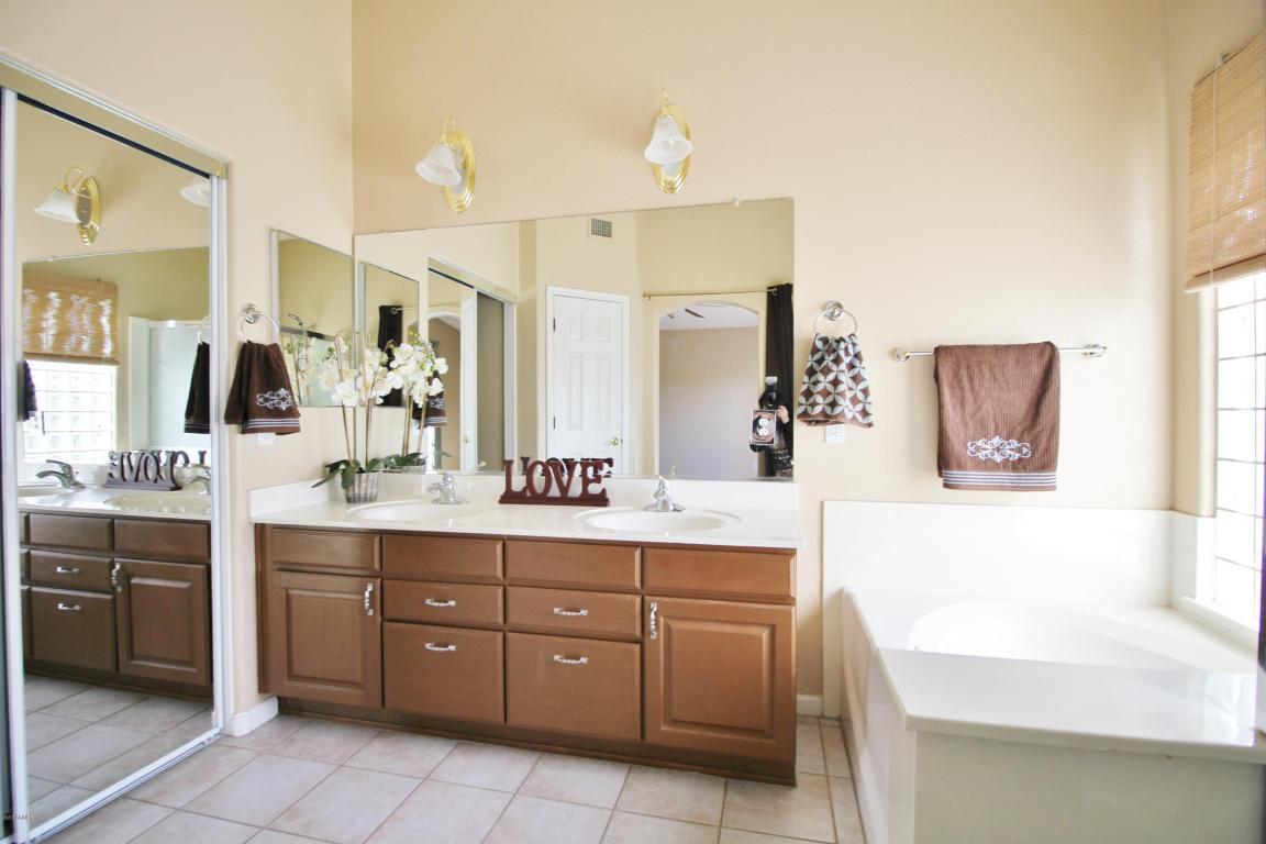 3569 E Utopia Rd, Phoenix, AZ 85050 photo 6