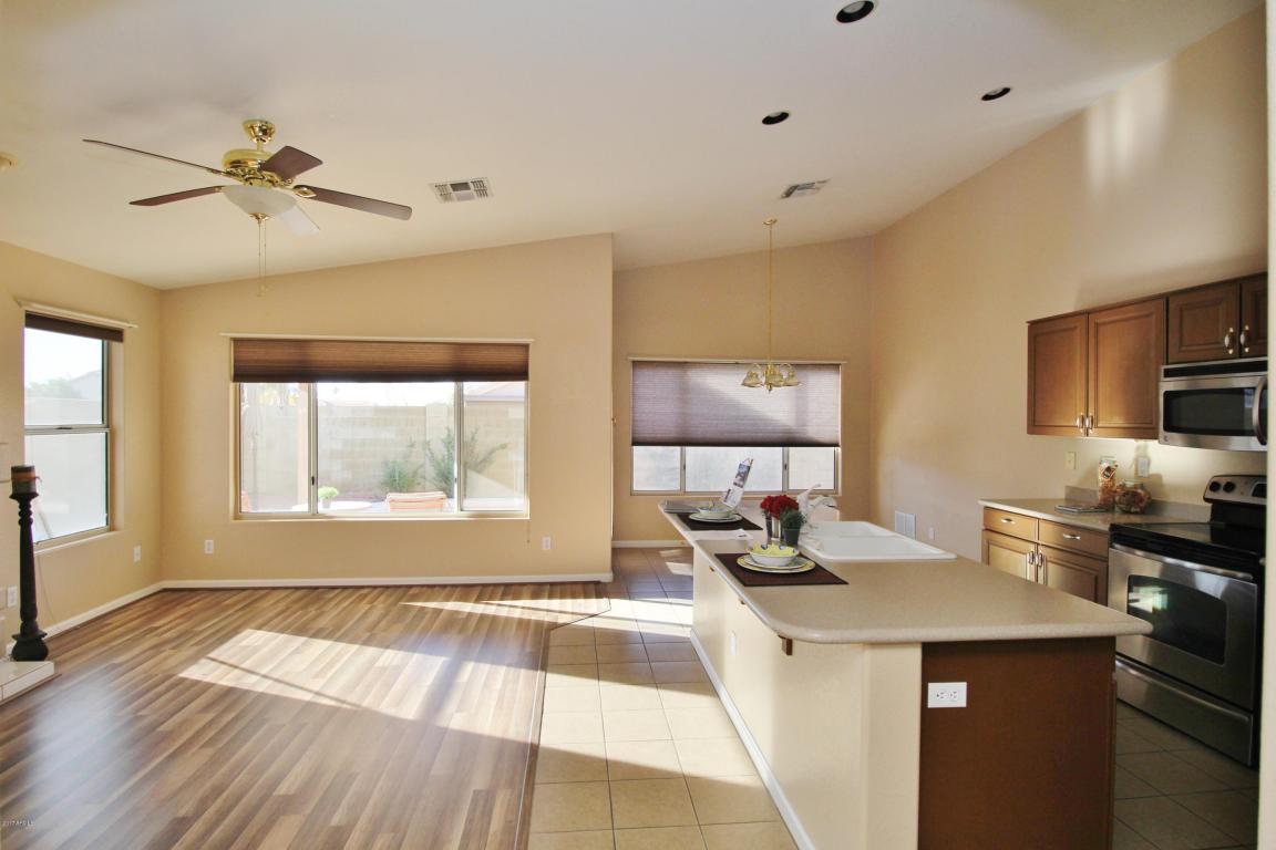 3569 E Utopia Rd, Phoenix, AZ 85050 photo 3