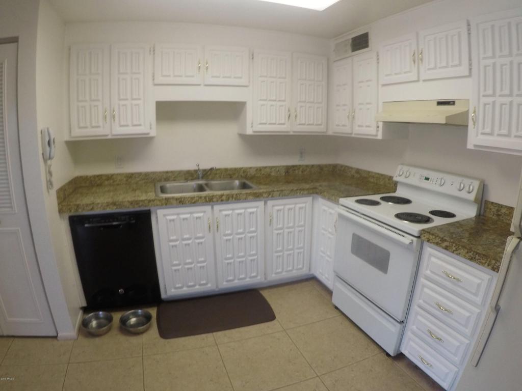 3816 E Winchcomb Dr, Phoenix, AZ 85032 photo 4