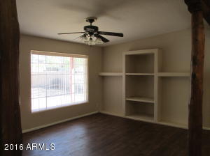 1445 E Hatcher Rd, Phoenix, AZ 85020 photo 4