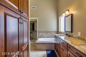4494 E Tremaine Ave, Gilbert, AZ 85234 photo 27