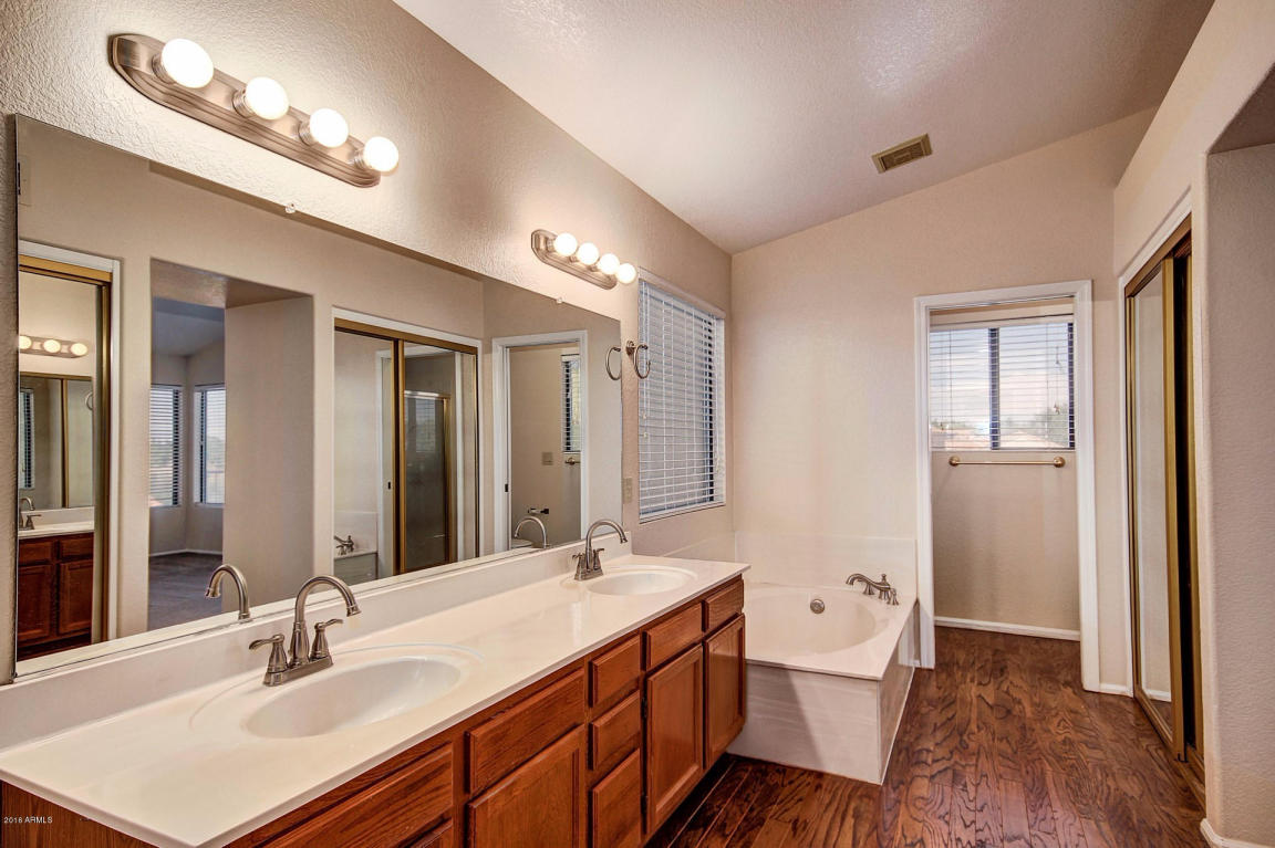 306 E Stonebridge Dr, Gilbert, AZ 85234 photo 32