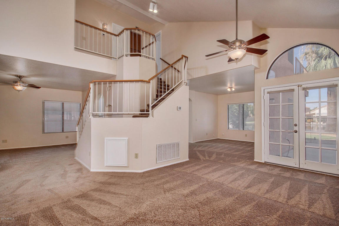 306 E Stonebridge Dr, Gilbert, AZ 85234 photo 9