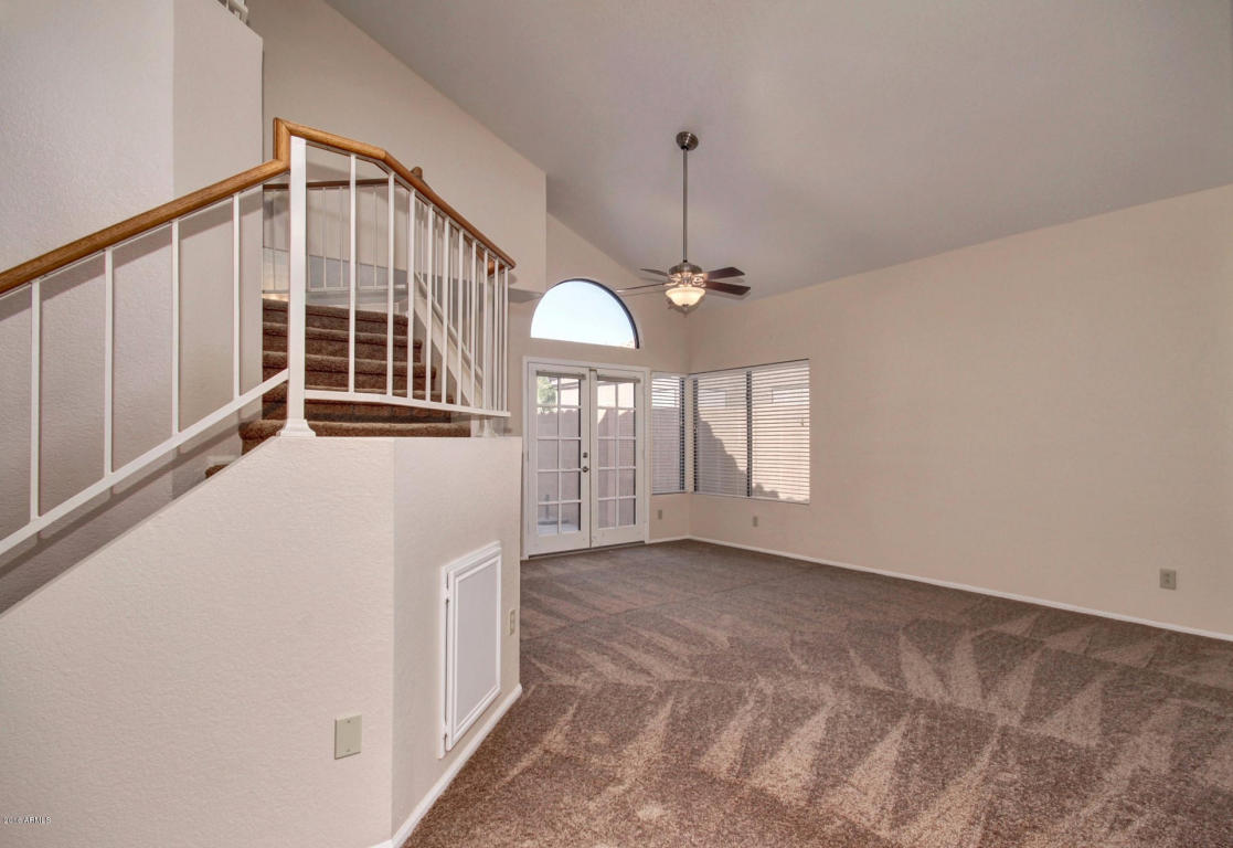 306 E Stonebridge Dr, Gilbert, AZ 85234 photo 8