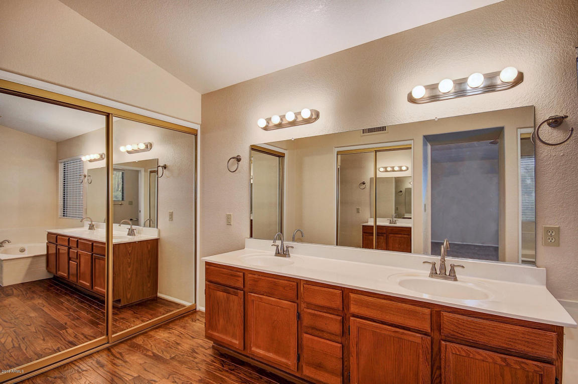 306 E Stonebridge Dr, Gilbert, AZ 85234 photo 33