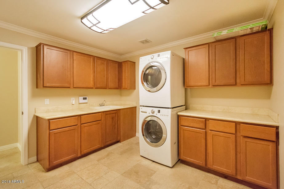 4449 E Clarendon Ave, Phoenix, AZ 85018 photo 9
