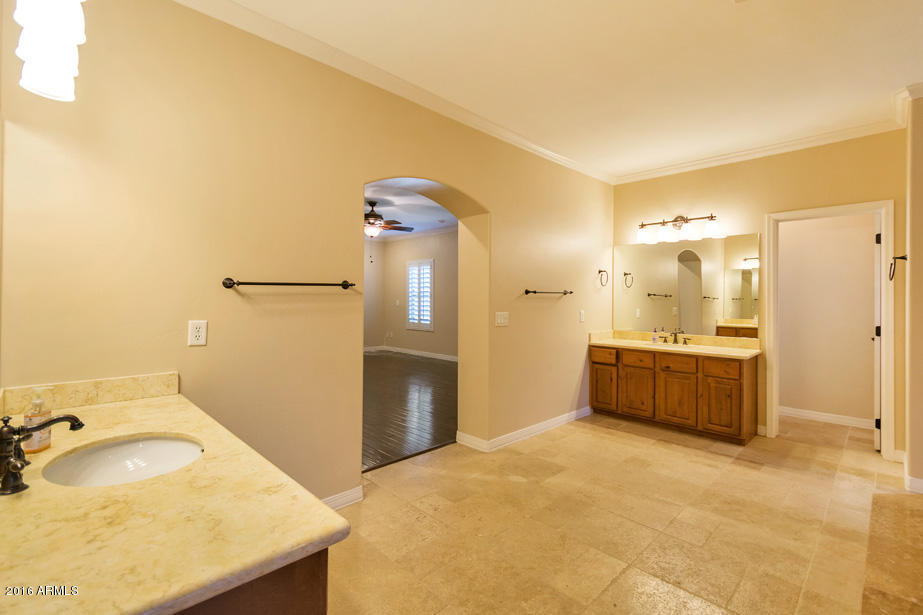 4449 E Clarendon Ave, Phoenix, AZ 85018 photo 15