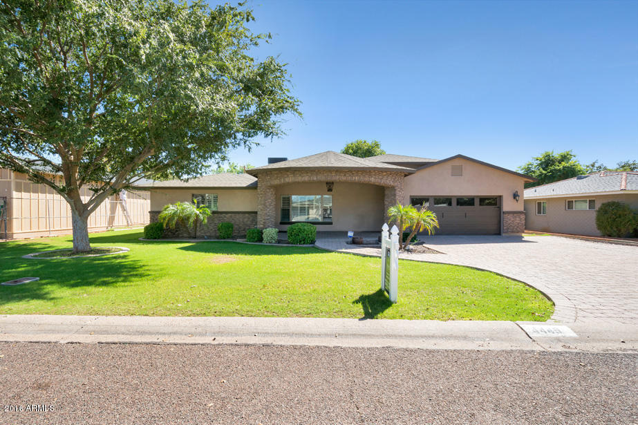 4449 E Clarendon Ave, Phoenix, AZ 85018 photo 2